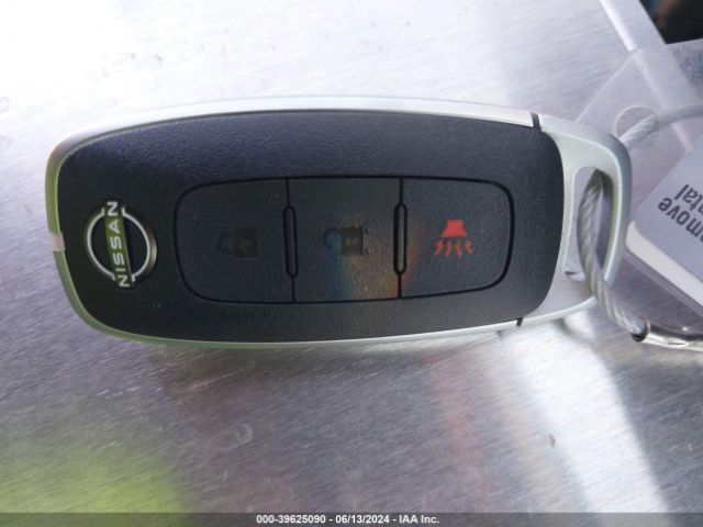 5N1BT3AA4RC710521 Nissan Rogue S Fwd