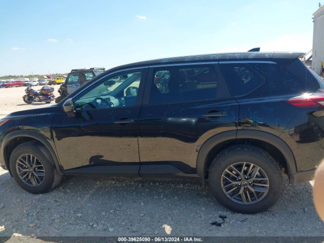 5N1BT3AA4RC710521 Nissan Rogue S Fwd