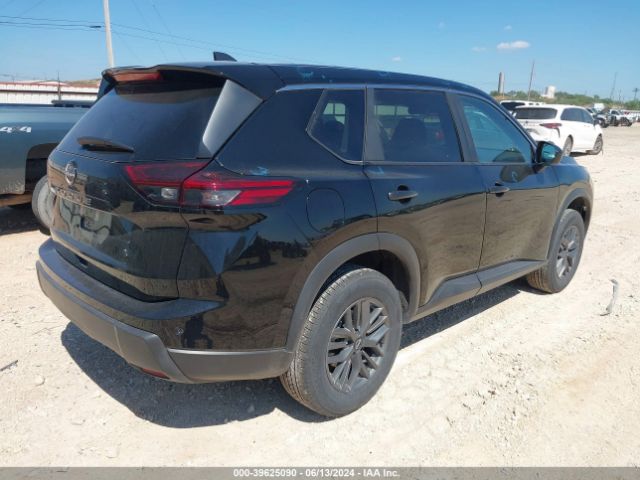 5N1BT3AA4RC710521 Nissan Rogue S Fwd