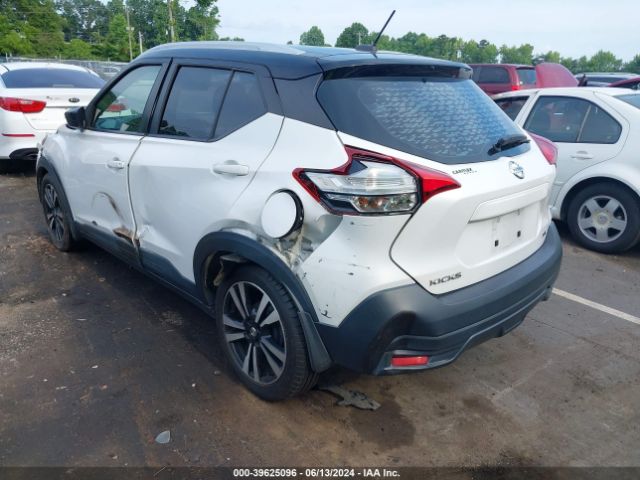 3N1CP5CUXJL518130 Nissan KICKS SV