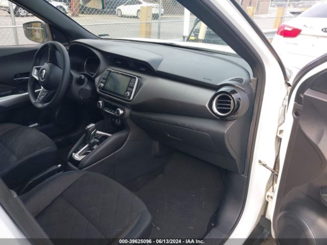 3N1CP5CUXJL518130 Nissan KICKS SV