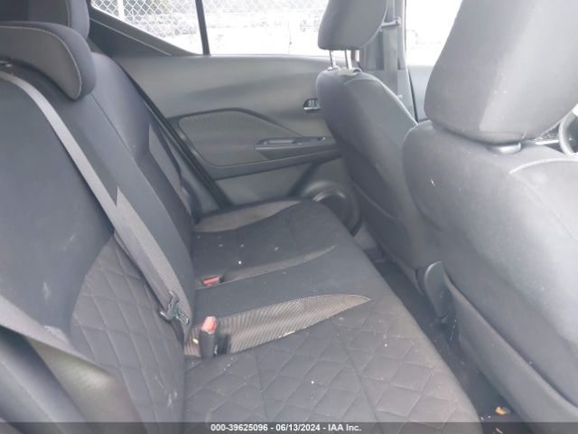 3N1CP5CUXJL518130 Nissan KICKS SV
