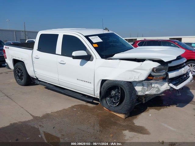 Chevrolet Silverado 1500 2lt 2018 3GCUKREC7JG572814 Image 1