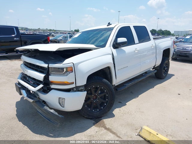 Chevrolet Silverado 1500 2lt 2018 3GCUKREC7JG572814 Image 2