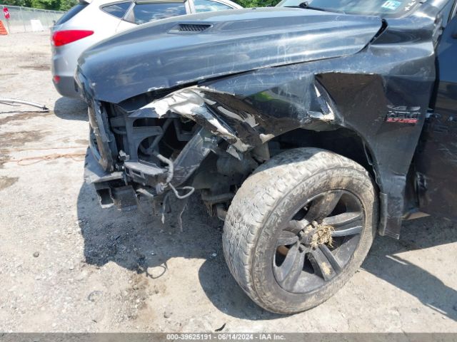1C6RR7HT1GS110078 RAM 1500 Sport
