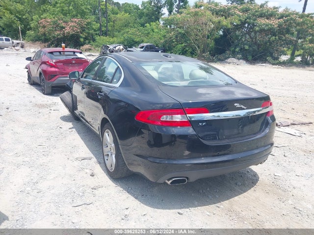 2009 JAGUAR XF SAJWA05B69HR09717 Photo 2