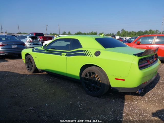 2C3CDZAT7FH775452 Dodge Challenger R/t