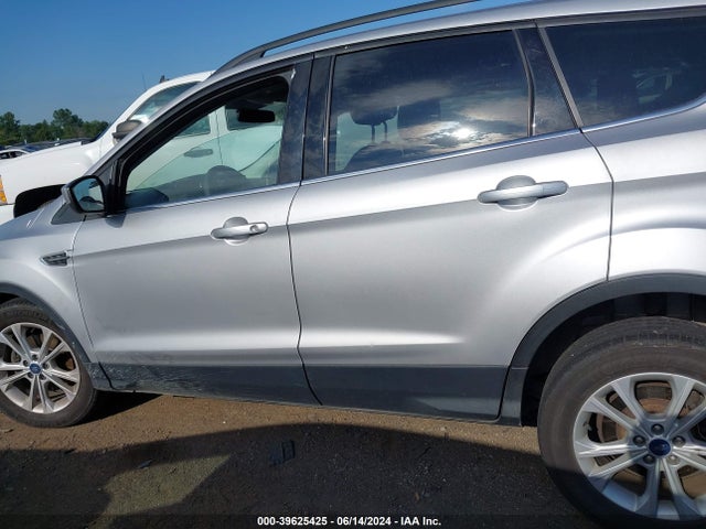 Ford ESCAPE SE 2017 1FMCU0GD6HUB14160 Image 18
