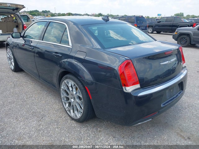 2C3CCAAG2FH931923 Chrysler 300 Limited