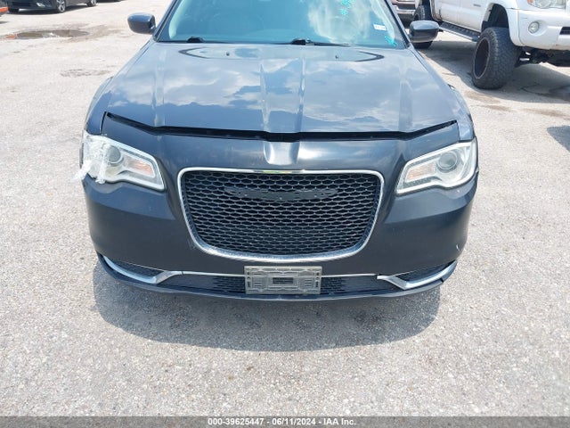 2C3CCAAG2FH931923 Chrysler 300 Limited