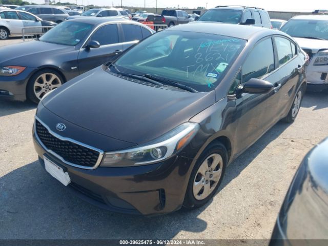 3KPFK4A75HE158621 KIA FORTE LX