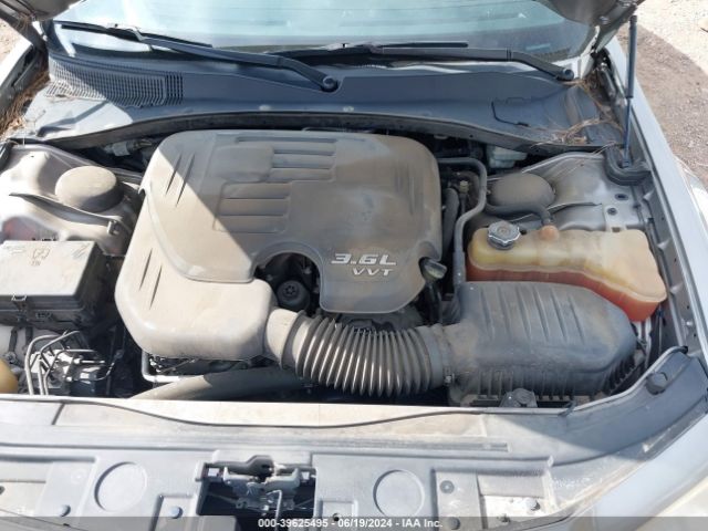2C3CCAAG4EH189121 Chrysler 300