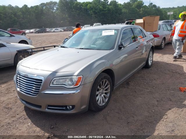 2C3CCAAG4EH189121 Chrysler 300