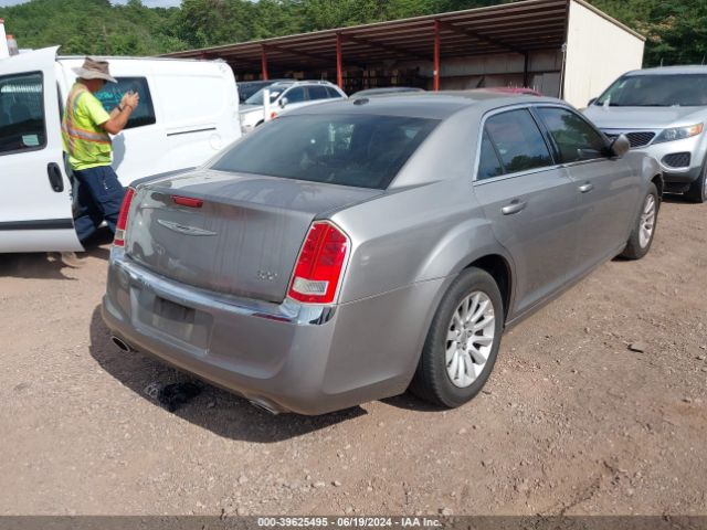 2C3CCAAG4EH189121 Chrysler 300