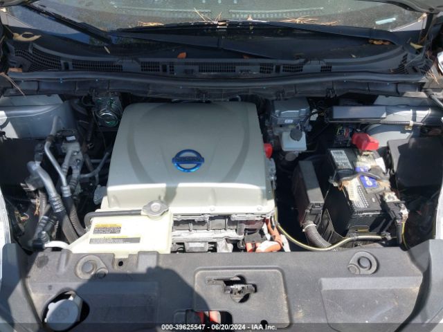 1N4AZ0CP1FC314594 Nissan LEAF SV