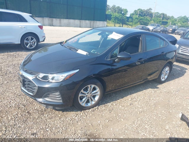 Chevrolet CRUZE LS 2019 1G1BC5SM4K7122196 Image 2