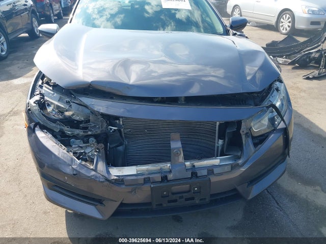 Honda Civic Lx 2018 2HGFC2F56JH525983 Image 18
