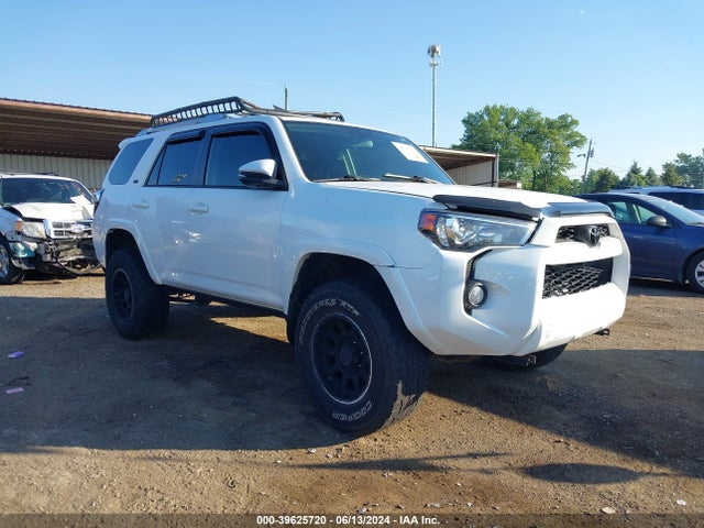 Toyota 4RUNNER SR5 2014 JTEBU5JRXE5196672 zdjęcie główne