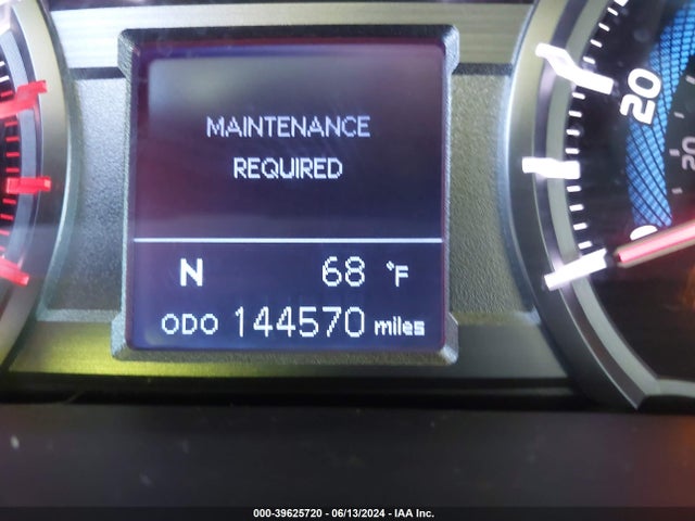Toyota 4RUNNER SR5 2014 JTEBU5JRXE5196672 Image 15