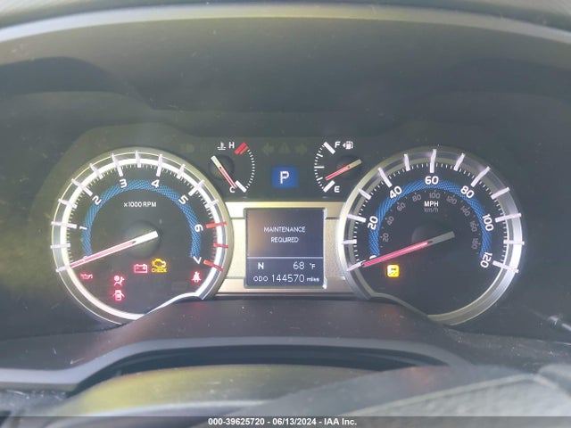 Toyota 4RUNNER SR5 2014 JTEBU5JRXE5196672 Image 7