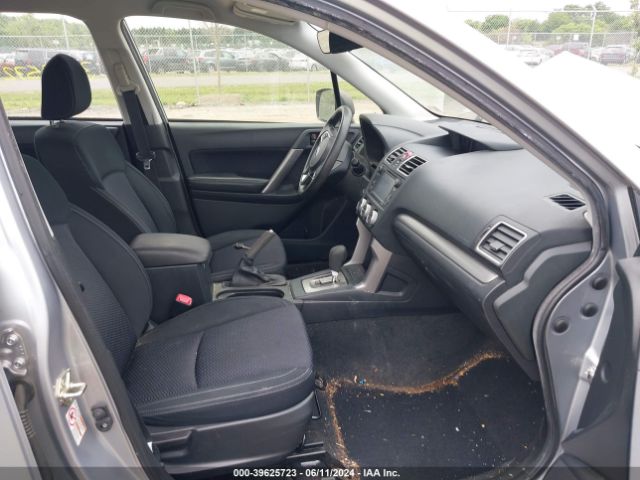 JF2SJABC0JH400437 Subaru Forester 2.5i
