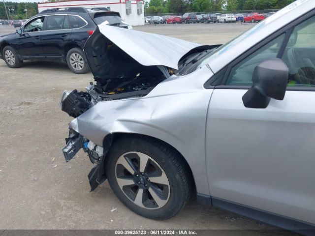 JF2SJABC0JH400437 Subaru Forester 2.5i