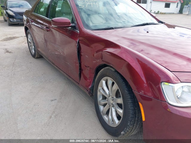Chrysler 300 Anniversary Edition 2016 2C3CCARG3GH321289 Image 6