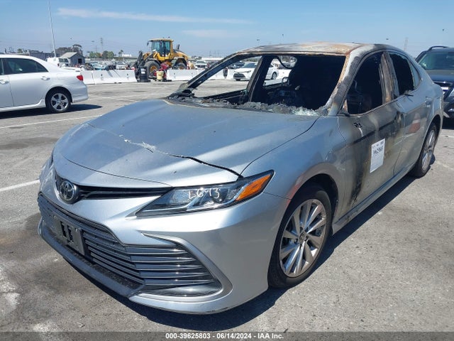 Toyota CAMRY LE 2021 4T1C11AK2MU436956 Image 2