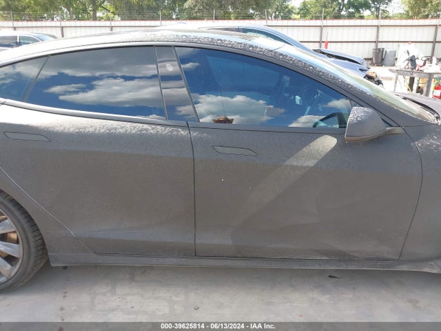 Tesla Model S 90d/p100d/p85d/p90d 2016 5YJSA1E44GF164046 Image 14
