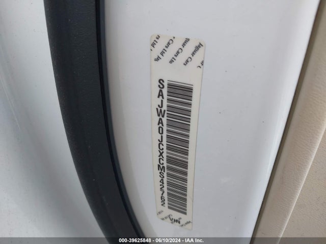 2012 JAGUAR XF SAJWA0JCXCMS42762 Photo 8