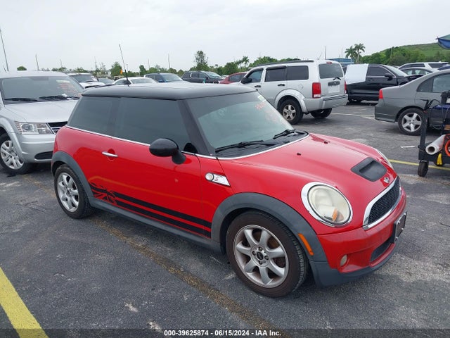2010 MINI COOPER S WMWMF7C53ATZ72740 Photo 0