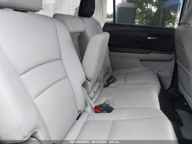 5FNYF6H21NB069105 Honda Pilot Awd Special Edition