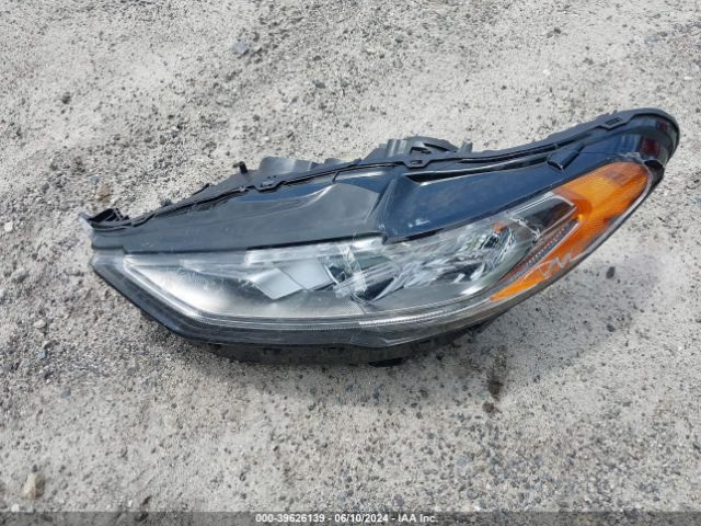 3FA6P0H76JR132971 Ford FUSION SE