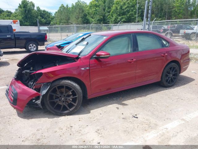1VWAA7A33JC048964 Volkswagen Passat 2.0t R-line/2.0t S