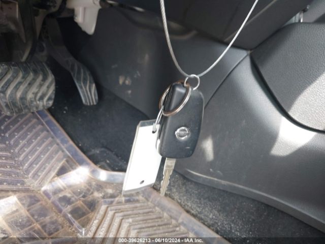 JN1BJ1CP8JW160164 Nissan Rogue Sport S