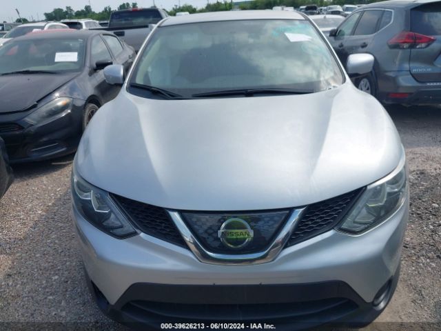 JN1BJ1CP8JW160164 Nissan Rogue Sport S