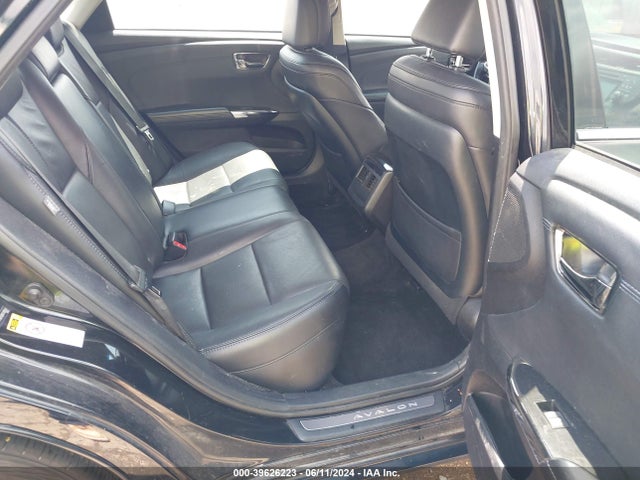 39626223 :رقم المزاد ، 4T1BK1EB9FU160541 vin ، 2015 Toyota Avalon Xle Touring Se مزاد بيع