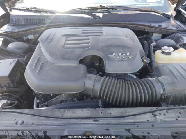 2C3CCAGG2GH329404 Chrysler 300 300s