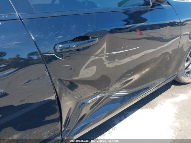 2C3CCAGG2GH329404 Chrysler 300 300s