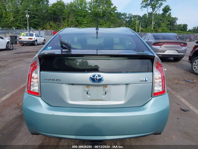 Toyota Prius Two 2015 JTDKN3DUXF1963337 Image 16