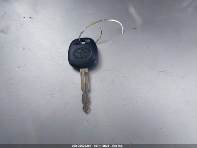 2T1BURHE3HC814615 Toyota COROLLA L