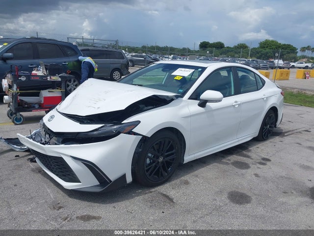 Toyota CAMRY SE 2025 4T1DAACK6SU007625 Image 2