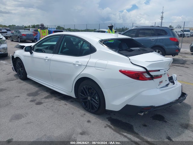 Toyota CAMRY SE 2025 4T1DAACK6SU007625 Image 3