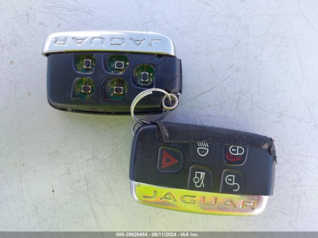 SAJAR4BG3HA974395 Jaguar Xe 25t