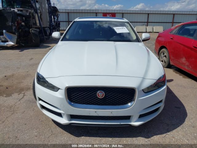 SAJAR4BG3HA974395 Jaguar Xe 25t