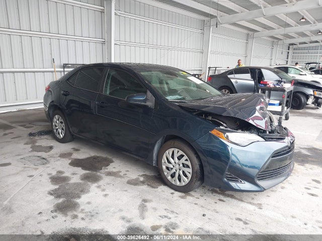 Toyota COROLLA LE 2018 2T1BURHE8JC038911 головне зображення