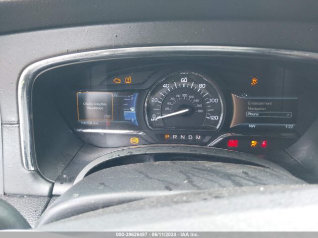 5LMJJ2HT4FEJ10923 Lincoln Navigator