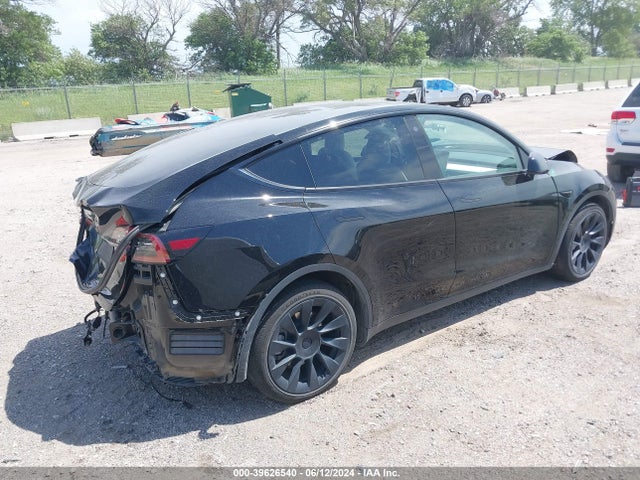 7SAYGAEE0NF575669 Tesla Model Y Long Range Dual Motor All-wheel Drive