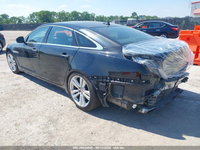 2014 JAGUAR XJ SAJWA2GZ5E8V69699 Photo 2