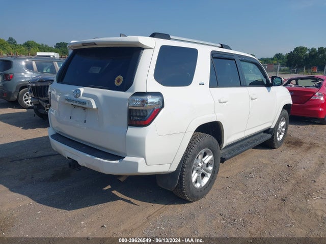Toyota 4RUNNER SR5 2019 JTEBU5JR9K5668419 Image 4